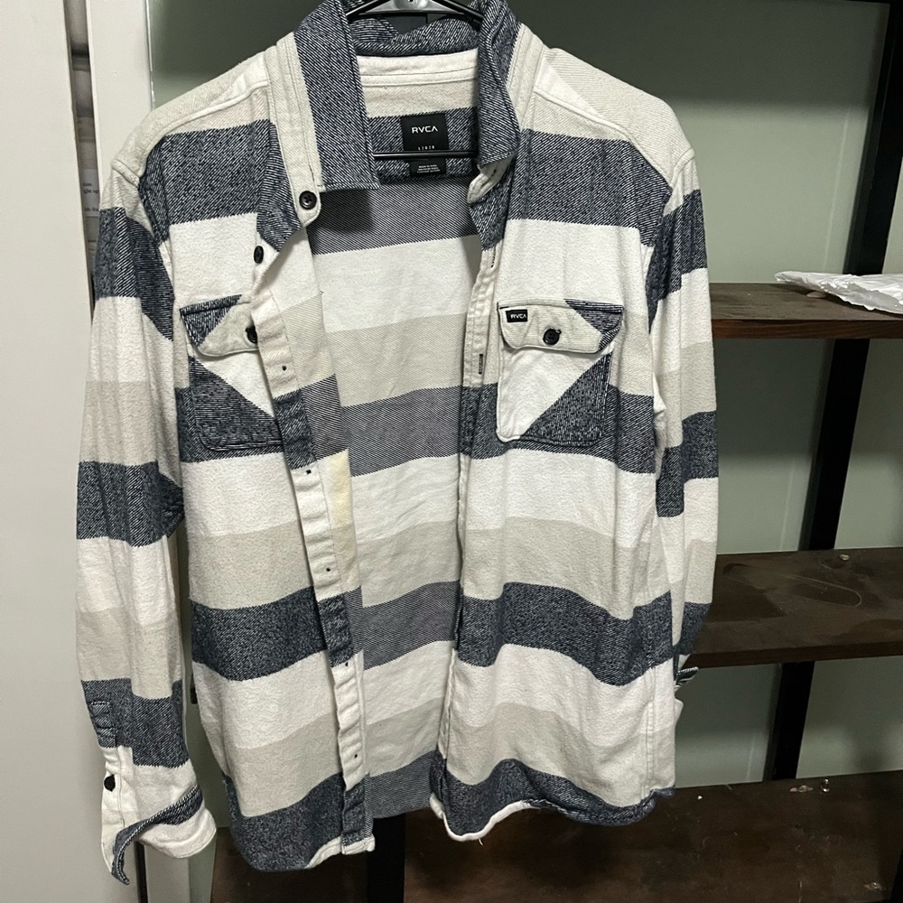 Rvca shacket